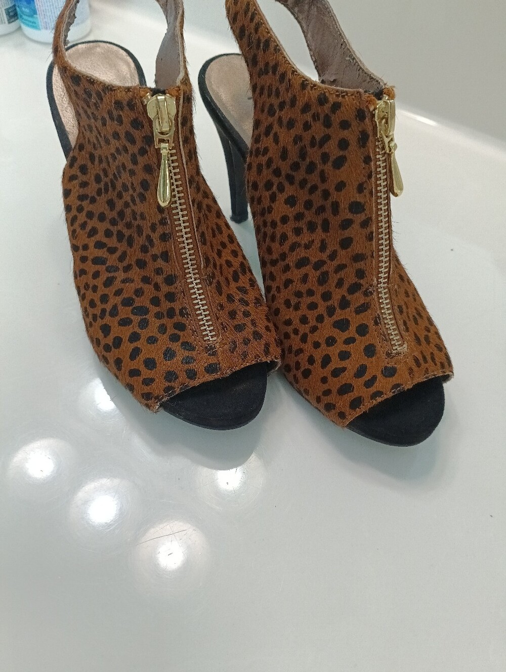 Moda Spana Leopard Calf Hair Peep Toe Slingback Heels | Gold Zip | Size 6.5 - Picture 14 of 15